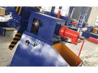 Hydraulic unilateral pressure head uncoiler